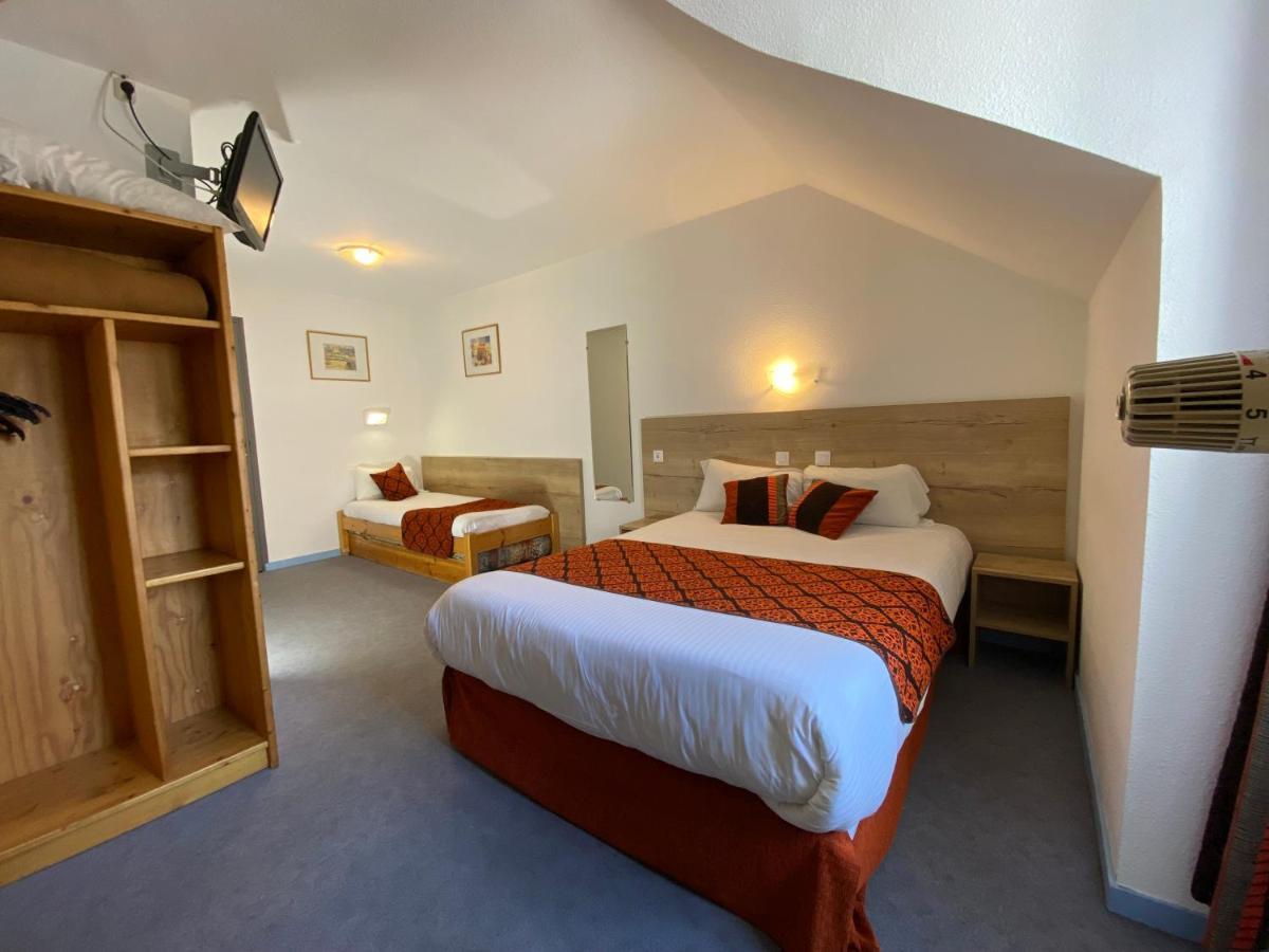 Hotel De La Gare Eygliers Esterno foto