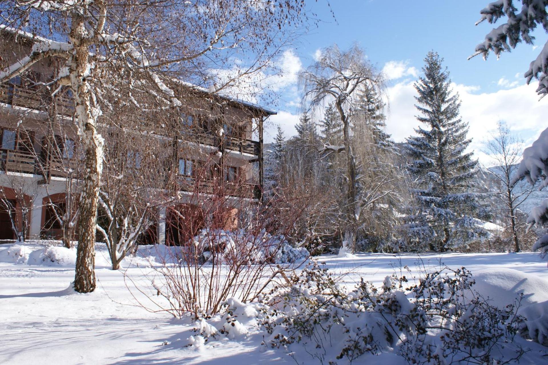 Hotel De La Gare Eygliers Esterno foto